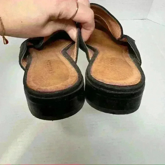 HALOGEN NORDSTROM Women’s Black Suede Mules Slides Sz 6.5 Classic Casual - Picture 7 of 9